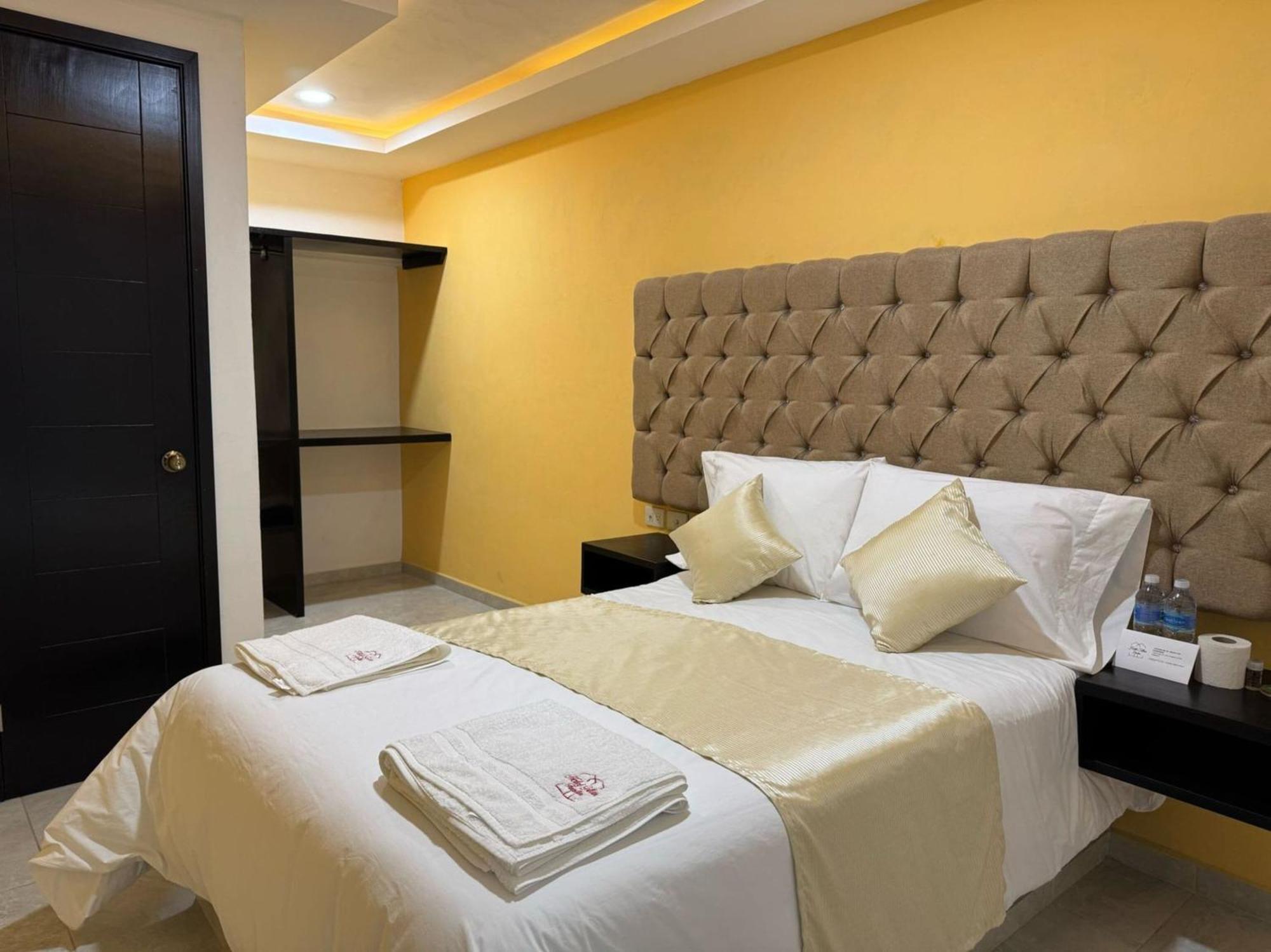 Oyo Hotel Familiar Tollan Cholula Eksteriør billede